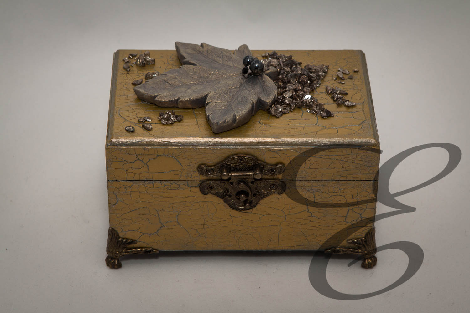 Kosmetiktücherbox Grau Türkis mit Goldfarbenen Ornamenten – Handgefertigtes Unikat von E-Family Jestetten
