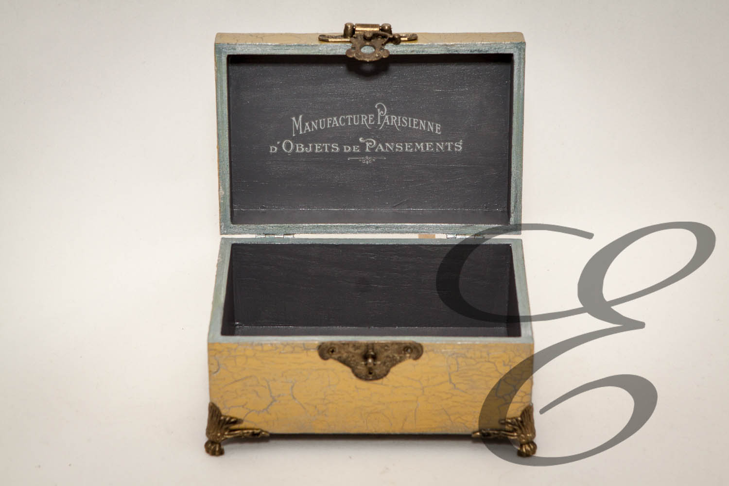 Kosmetiktücherbox Schwarz mit Goldfarbenen Ornamenten Muster in Beige und Türkistönen – Handgefertigtes Unikat von E-Family Jestetten