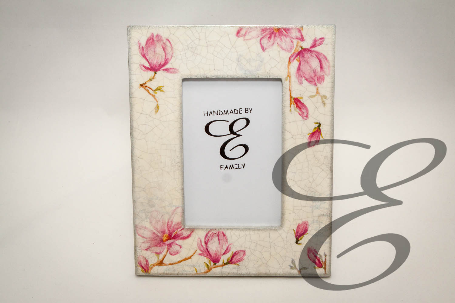 Serviertablett Grau mit Rosenmotiv Shabby Chic – Handgefertigtes Unikat von E-Family Jestetten