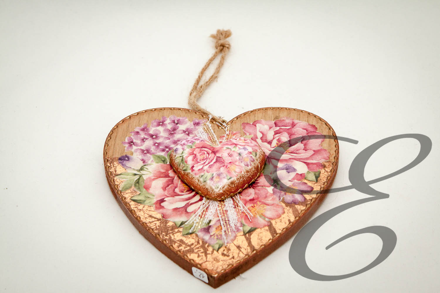 Deko Herz Holz mit Blumenmotiv – Handgefertigtes Unikat von E-Family Jestetten