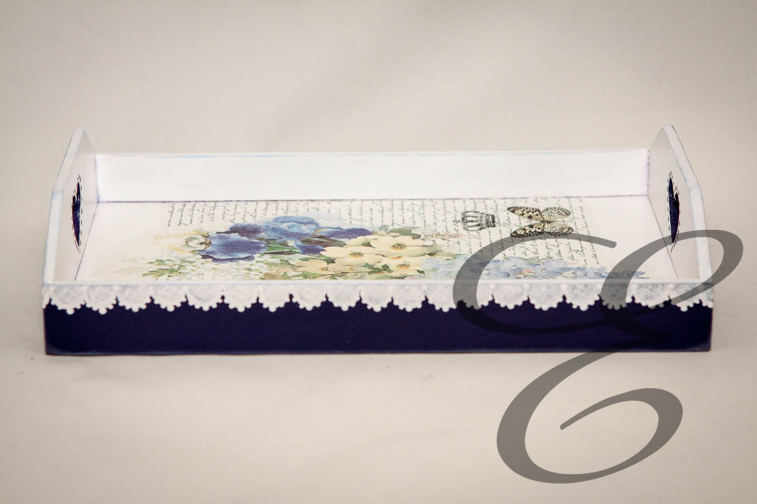 Serviertablett Blau Weiß mit Blumenmotiv – Handgefertigtes Unikat von E-Family Jestetten